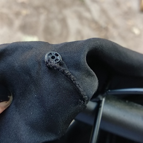 Black and white pleated dress - Picture 3 of 3